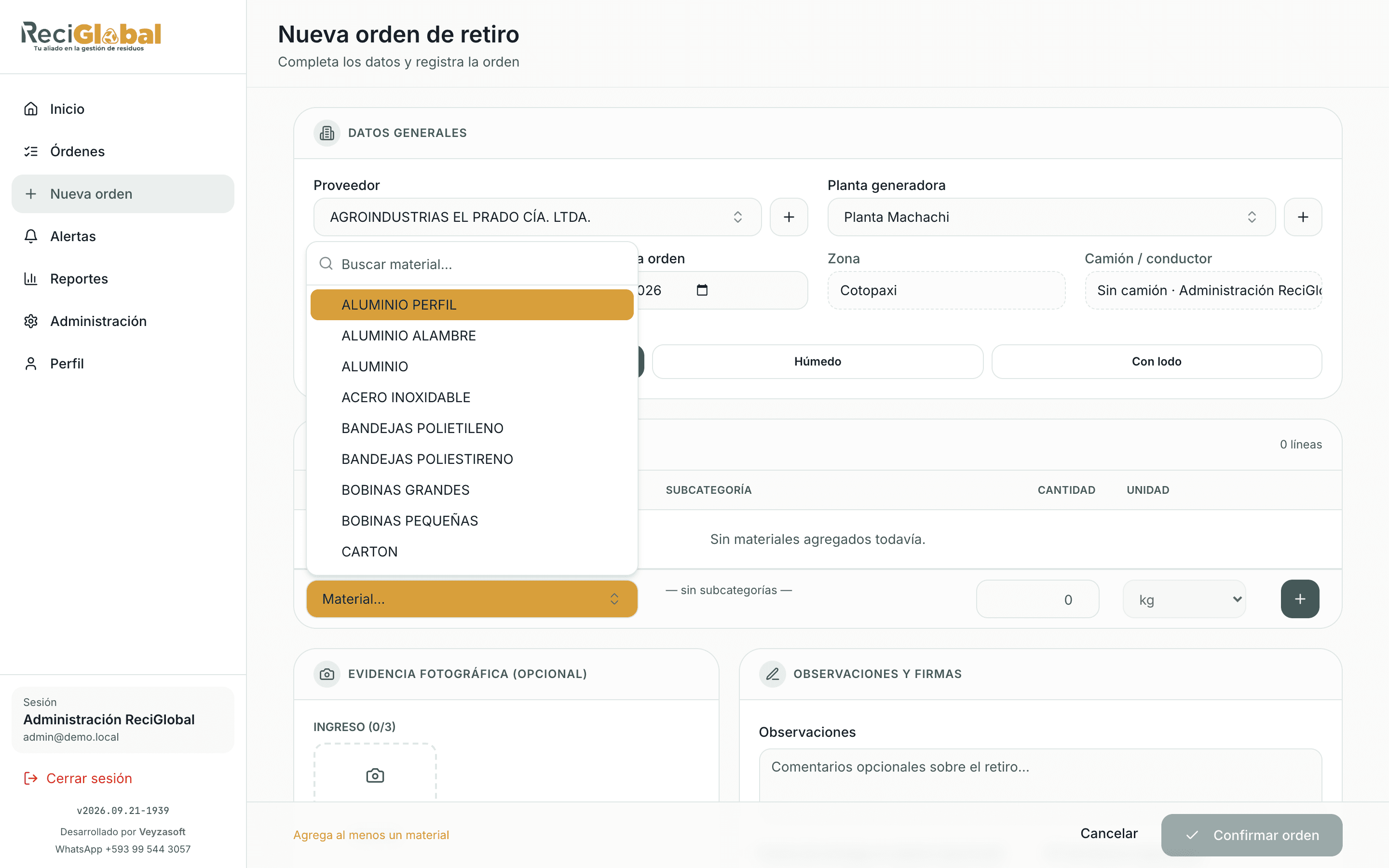 Registrar un retiro: se elige el proveedor y la finca, y el catálogo de materiales se abre listo para cargar los kilos.